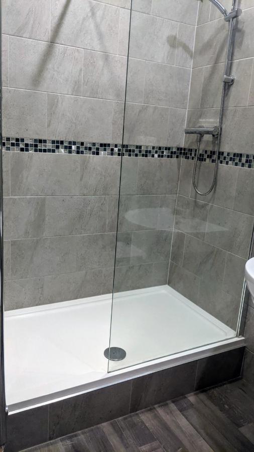#Huge Master Suite #Self Check In #Very Central!!! Йорк Екстериор снимка