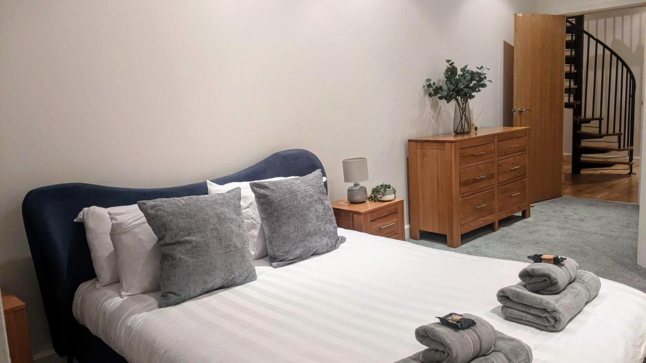 #Huge Master Suite #Self Check In #Very Central!!! Йорк Екстериор снимка