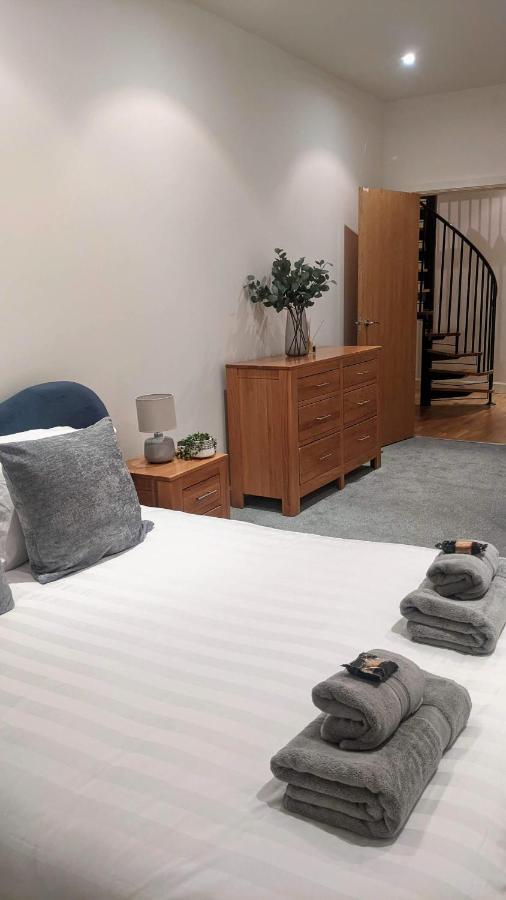 #Huge Master Suite #Self Check In #Very Central!!! Йорк Екстериор снимка