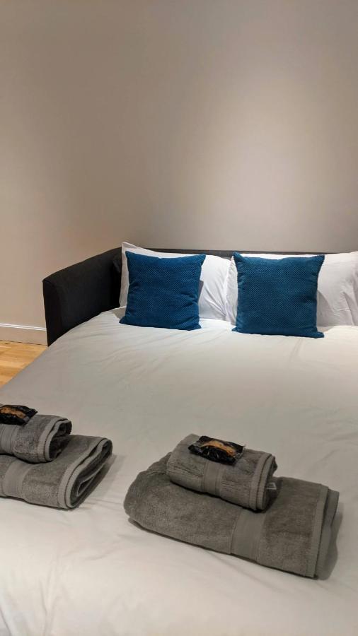 #Huge Master Suite #Self Check In #Very Central!!! Йорк Екстериор снимка