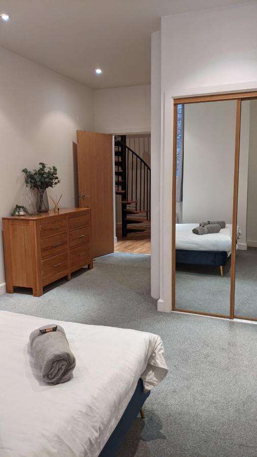 #Huge Master Suite #Self Check In #Very Central!!! Йорк Екстериор снимка